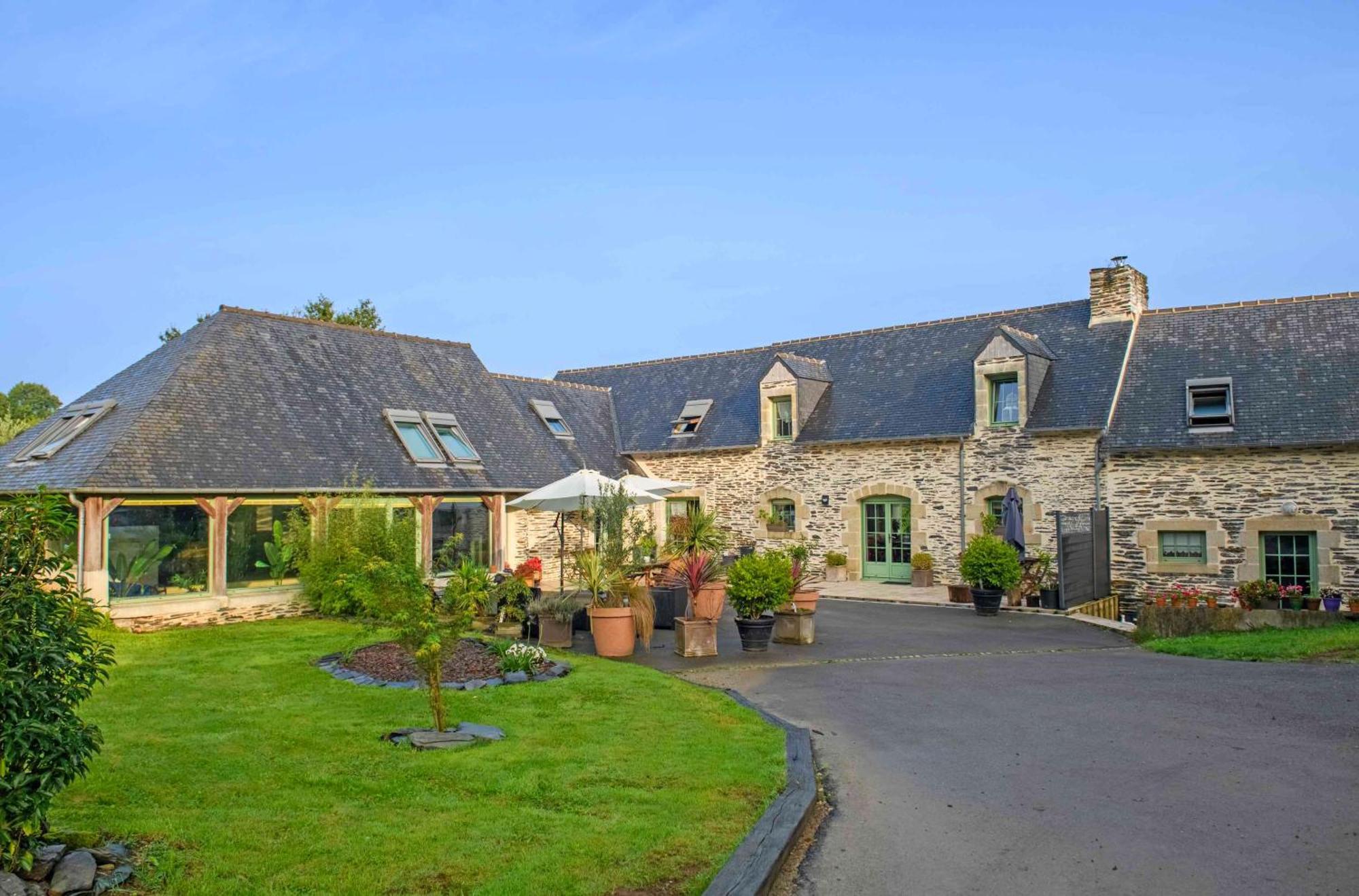 Les Pierres Bleues Bed & Breakfast Saint-Coulitz Ngoại thất bức ảnh